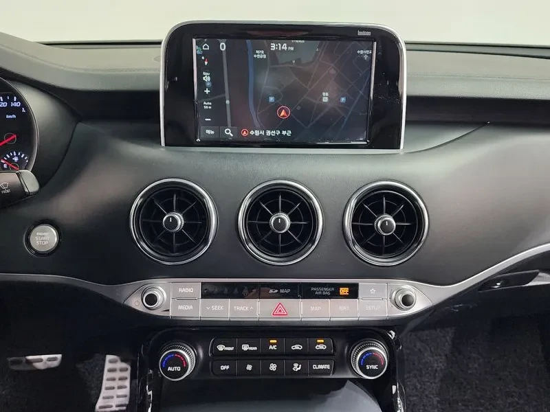 Kia Stinger  2.0 Turbo 2Wd Dream Edition, снимка 14 - Автомобили и джипове - 55090313