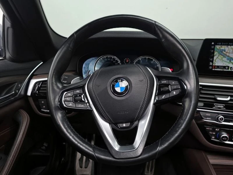 BMW 530 530I M Sports Plus, снимка 9 - Автомобили и джипове - 55505409