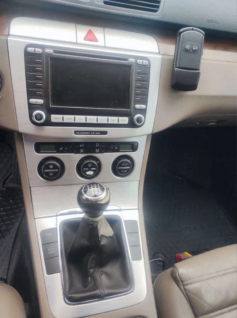 VW Passat 2.0 TDI 4x4, снимка 9 - Автомобили и джипове - 55673232