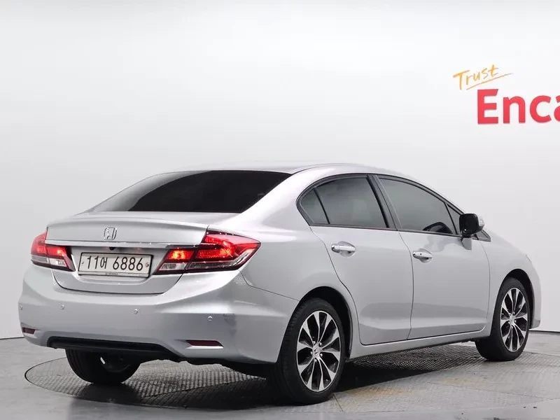 Honda Civic 1.8 Ex , снимка 2 - Автомобили и джипове - 55842916