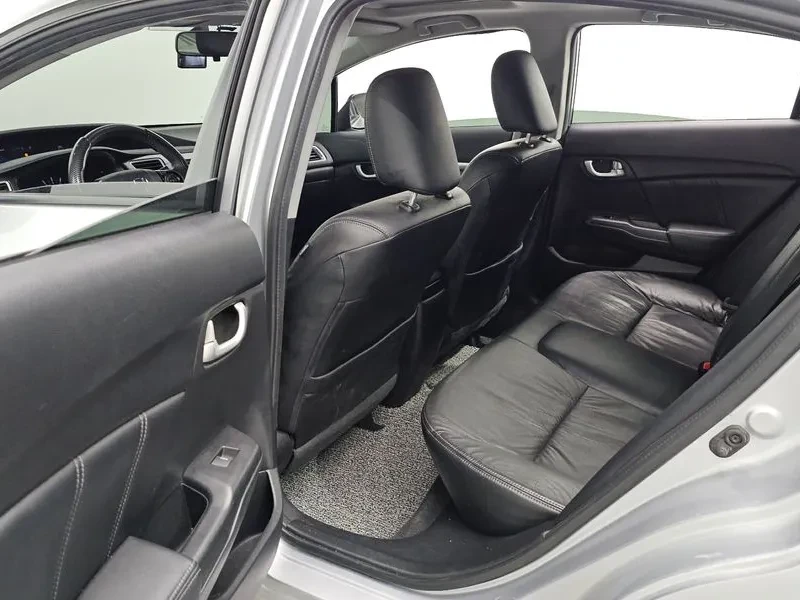 Honda Civic 1.8 Ex , снимка 11 - Автомобили и джипове - 55842916