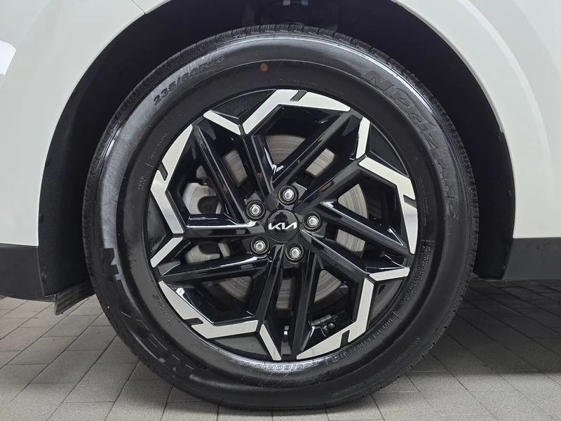 Kia Carnival 2.2 Automatic, снимка 5 - Автомобили и джипове - 55848396