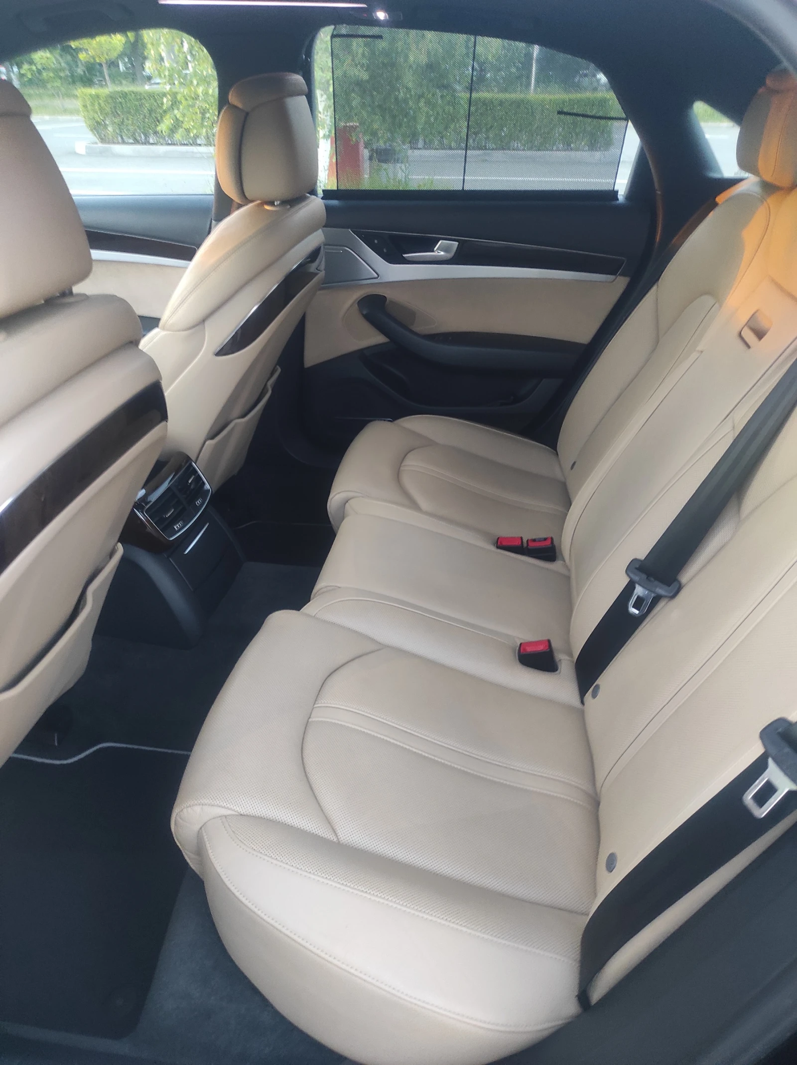 Audi A8 | Mobile.bg   11