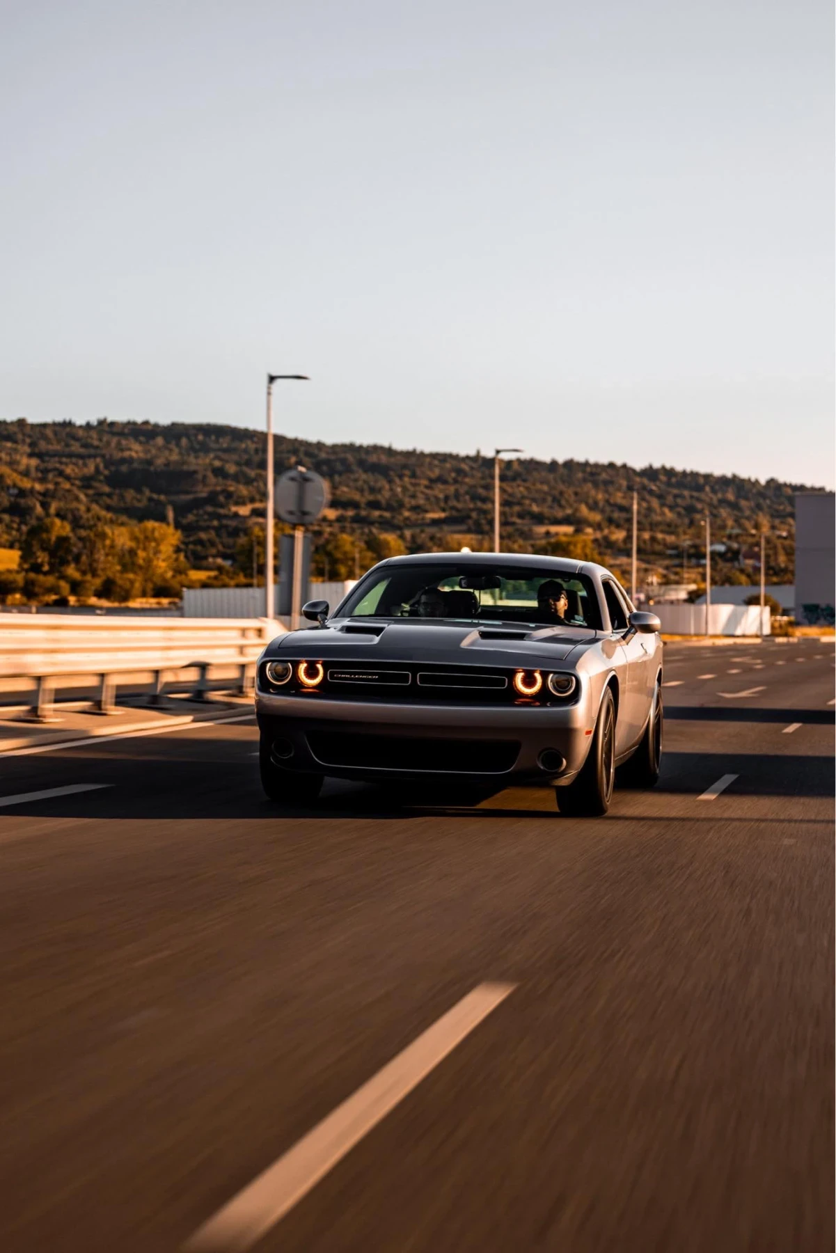 Dodge Challenger SXT - изображение 2