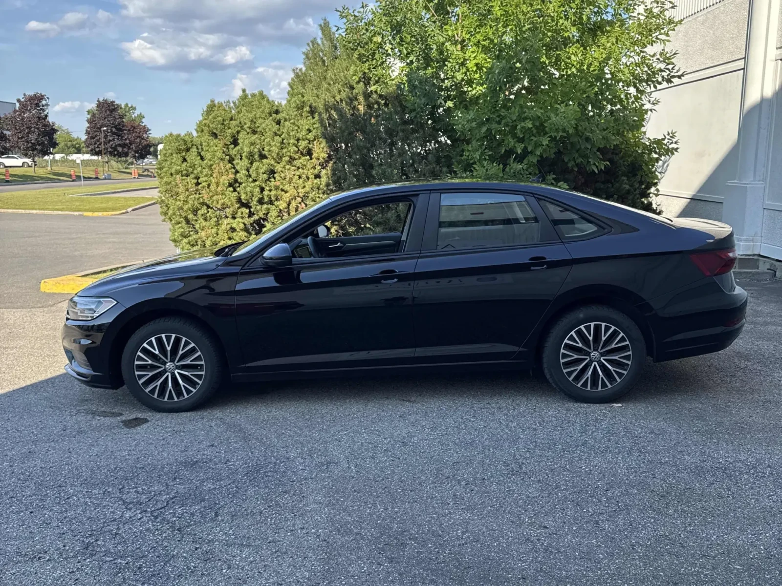 VW Jetta * Comfortline* * АВТОКРЕДИТ* * ЦЕНА ДО БЪЛГАРИЯ*  - изображение 2