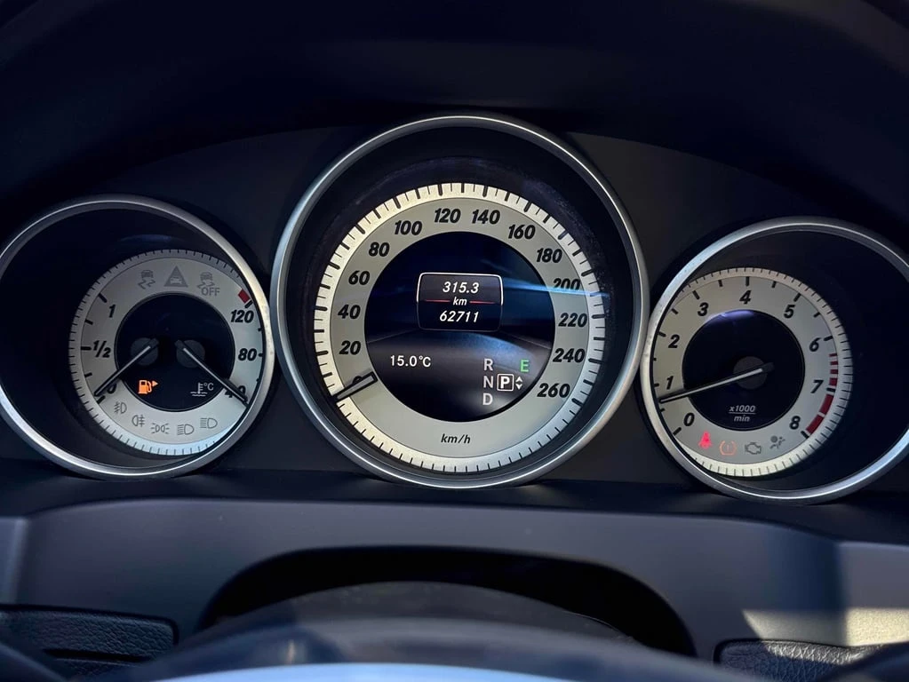 Mercedes-Benz E 400 * CARFAX * БЕЗ ПЪРВОНАЧАЛНА ВНОСКА - изображение 7