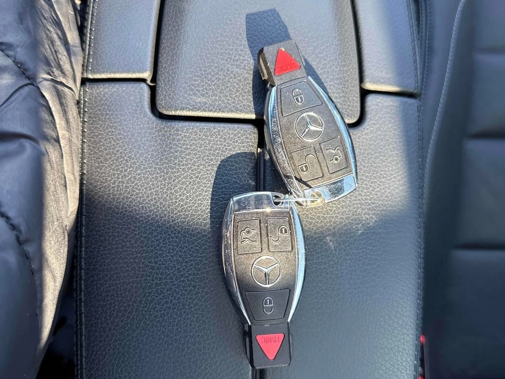 Mercedes-Benz E 400 * CARFAX * БЕЗ ПЪРВОНАЧАЛНА ВНОСКА - изображение 9