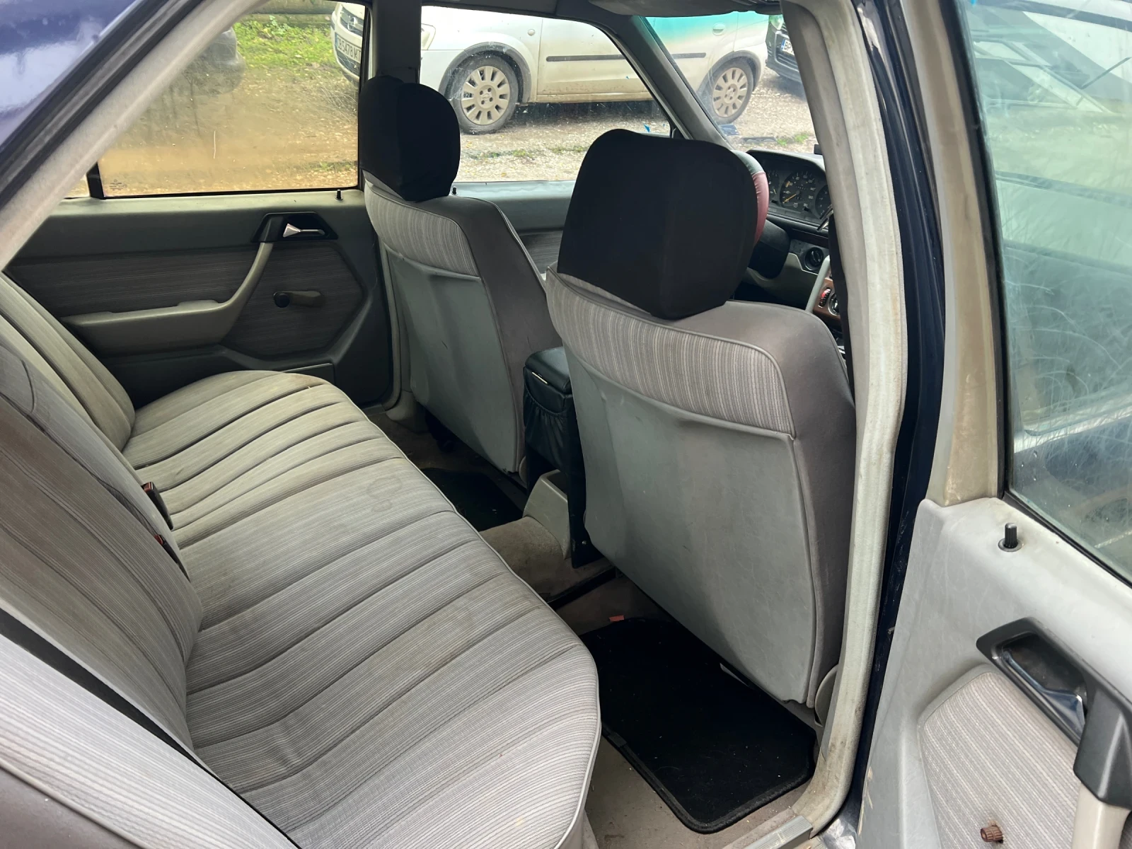 Mercedes-Benz 124 200D - изображение 6