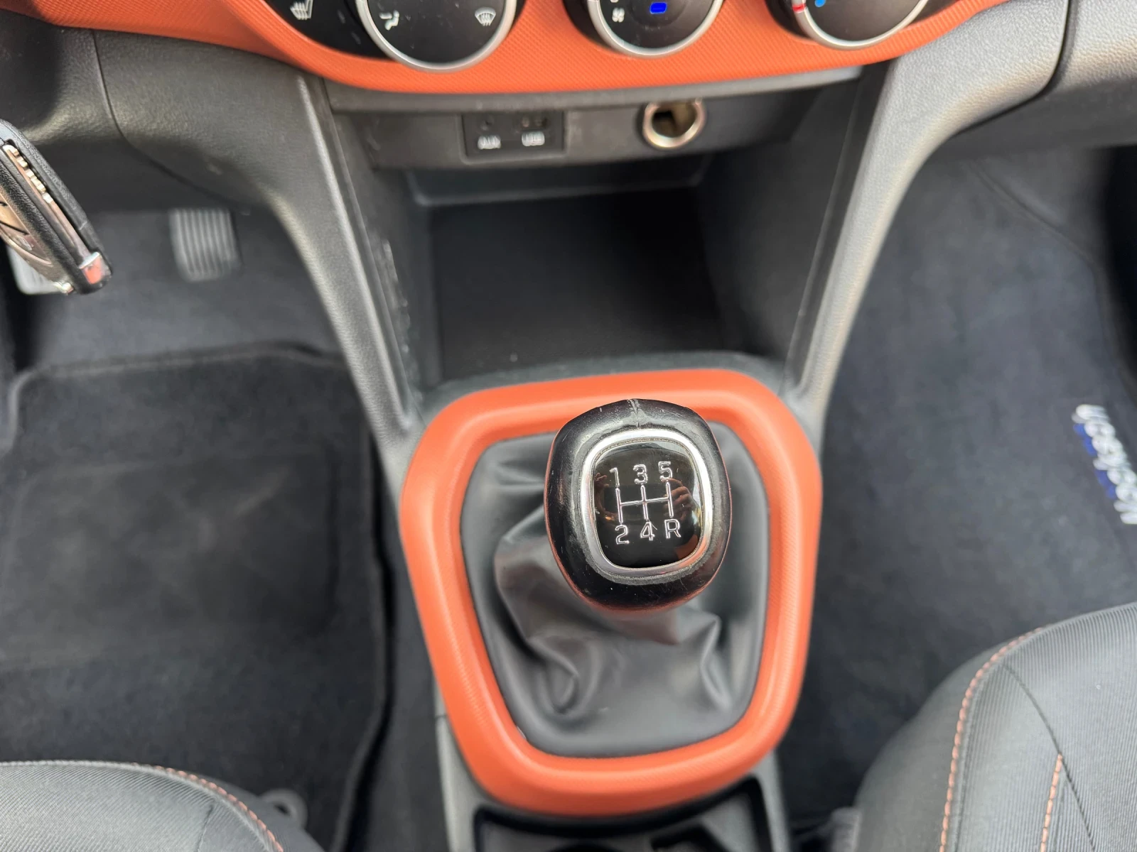 Hyundai I10 1.2 | Mobile.bg � ����������� 14