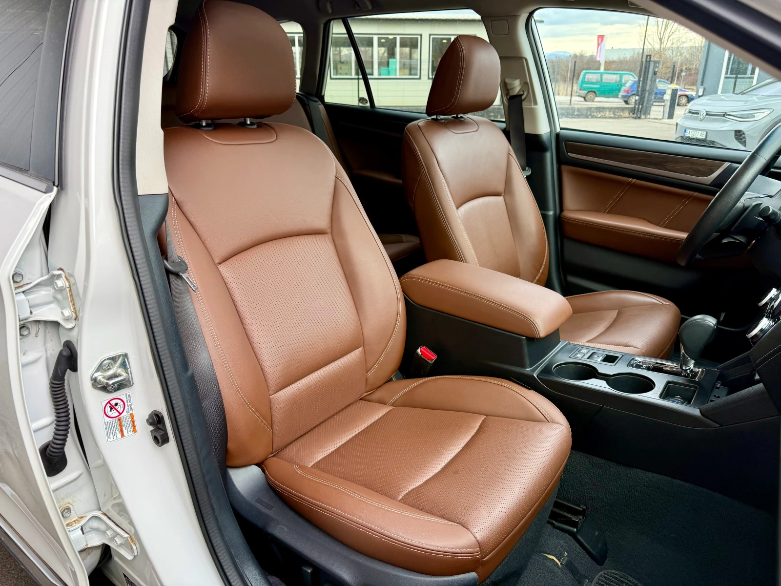 Subaru Outback * 3.6R* Touring* �������� | Mobile.bg � ����������� 12