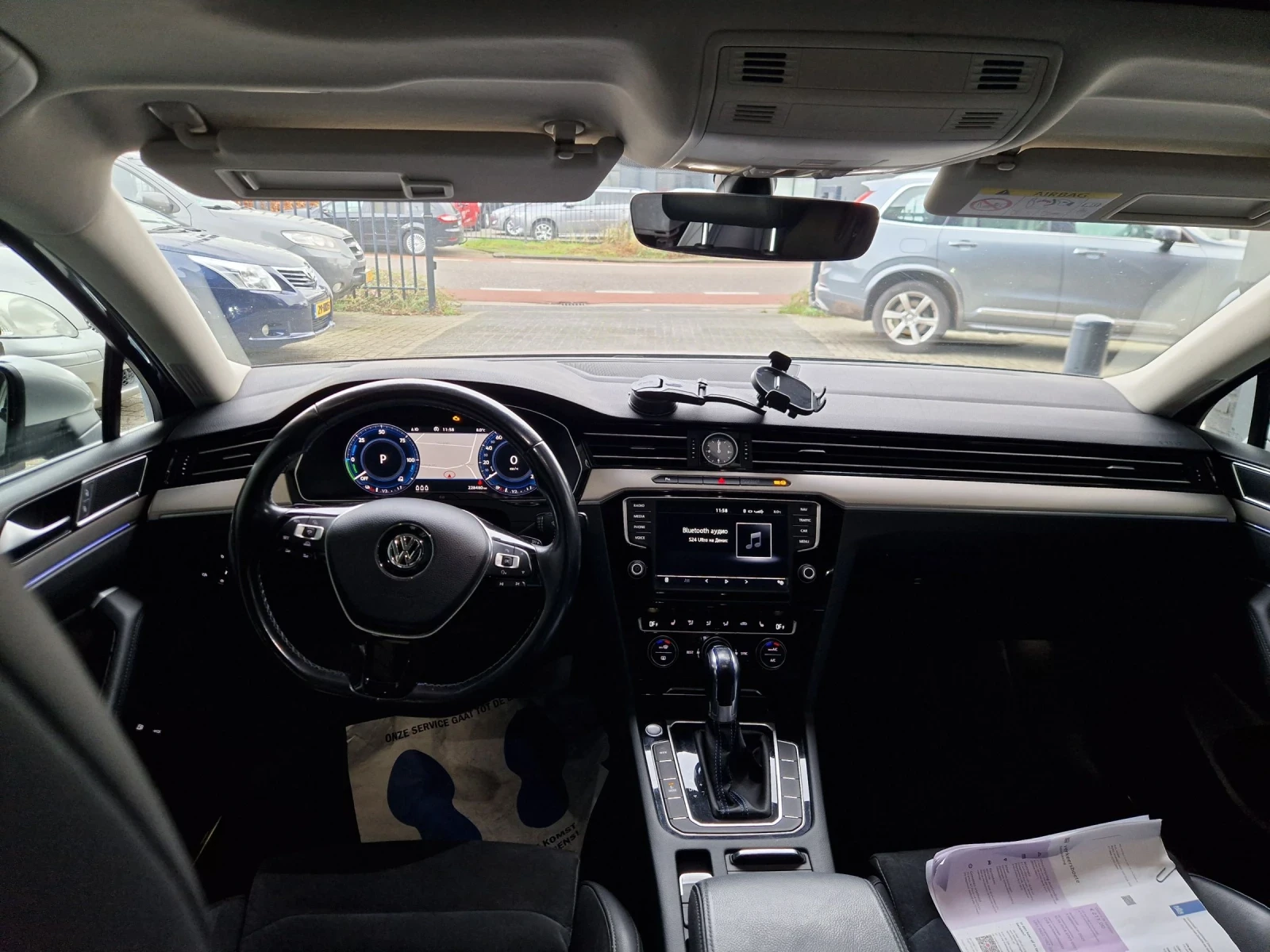 VW Passat * DIGITAL* , LED фарове, Панорамен покрив, снимка 8 - Автомобили и джипове - 53706063