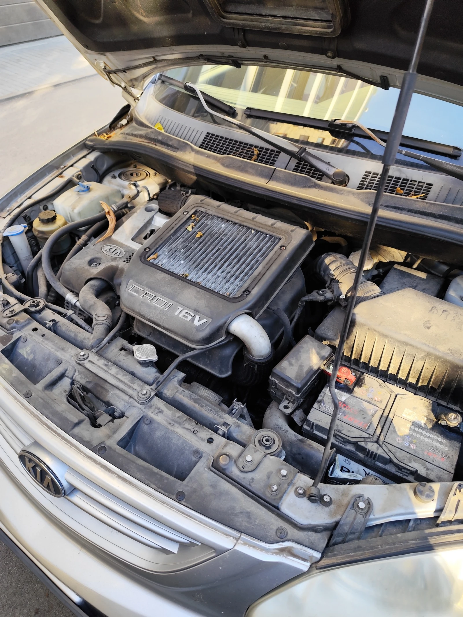 Kia Carens, снимка 5 - Автомобили и джипове - 53708457