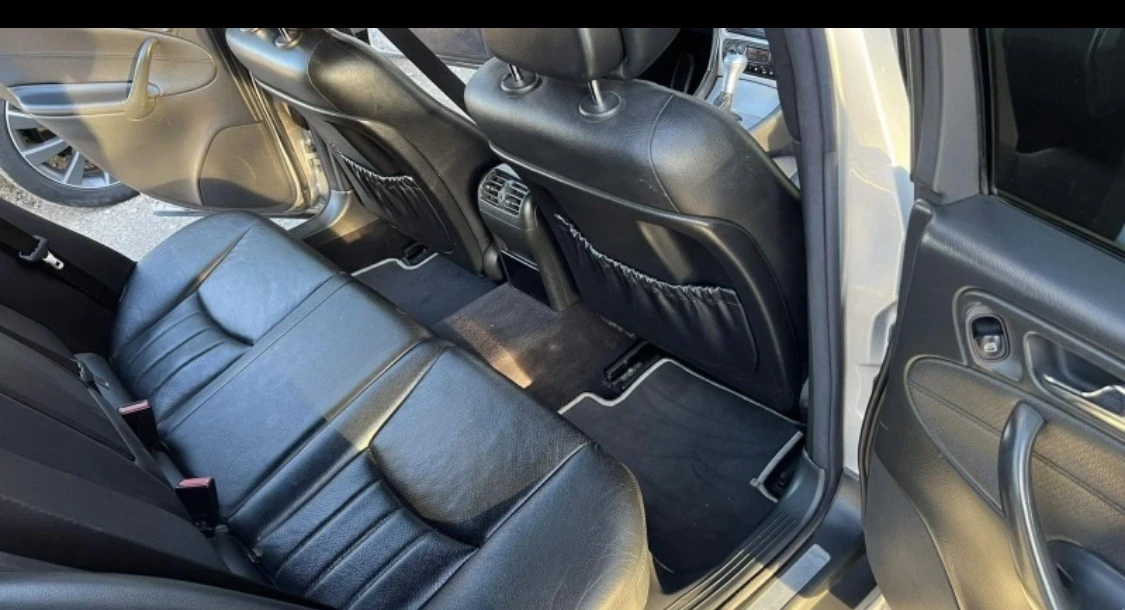 Mercedes-Benz C 220, снимка 10 - Автомобили и джипове - 54080629