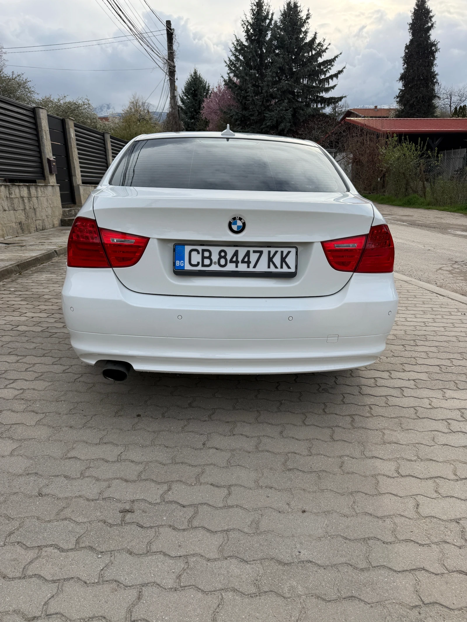 BMW 320, снимка 2 - Автомобили и джипове - 54227829
