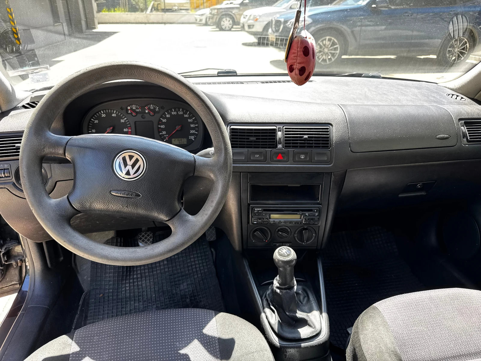 VW Golf 1.4 16V (75 Hp) , снимка 6 - Автомобили и джипове - 54360502
