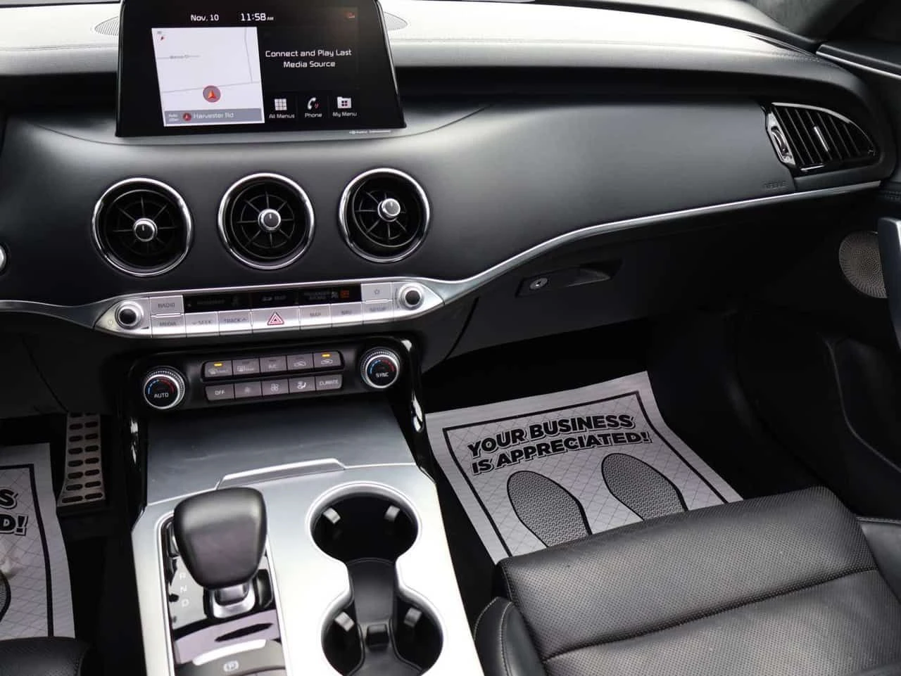 Kia Stinger * CARFAX * ���� �� �� | Mobile.bg � ����������� 10