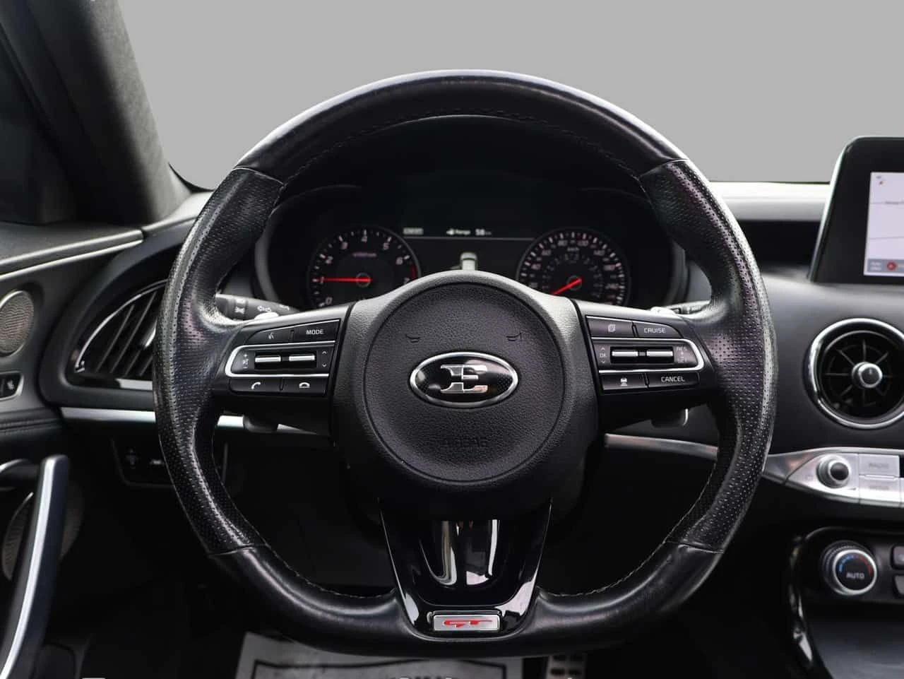 Kia Stinger * CARFAX * ���� �� �� | Mobile.bg � ����������� 9