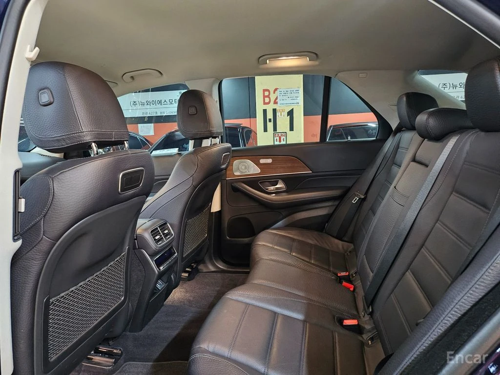 Mercedes-Benz GLE 450 4MATIC* AMG PACK* BURMESTER* 360 CAM* HEAD-UP* , снимка 16 - Автомобили и джипове - 54884349
