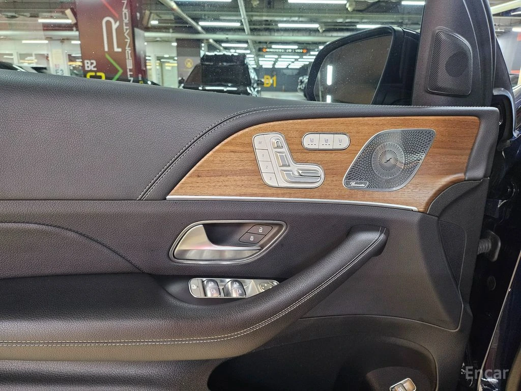 Mercedes-Benz GLE 450 4MATIC* AMG PACK* BURMESTER* 360 CAM* HEAD-UP* , снимка 8 - Автомобили и джипове - 54884349