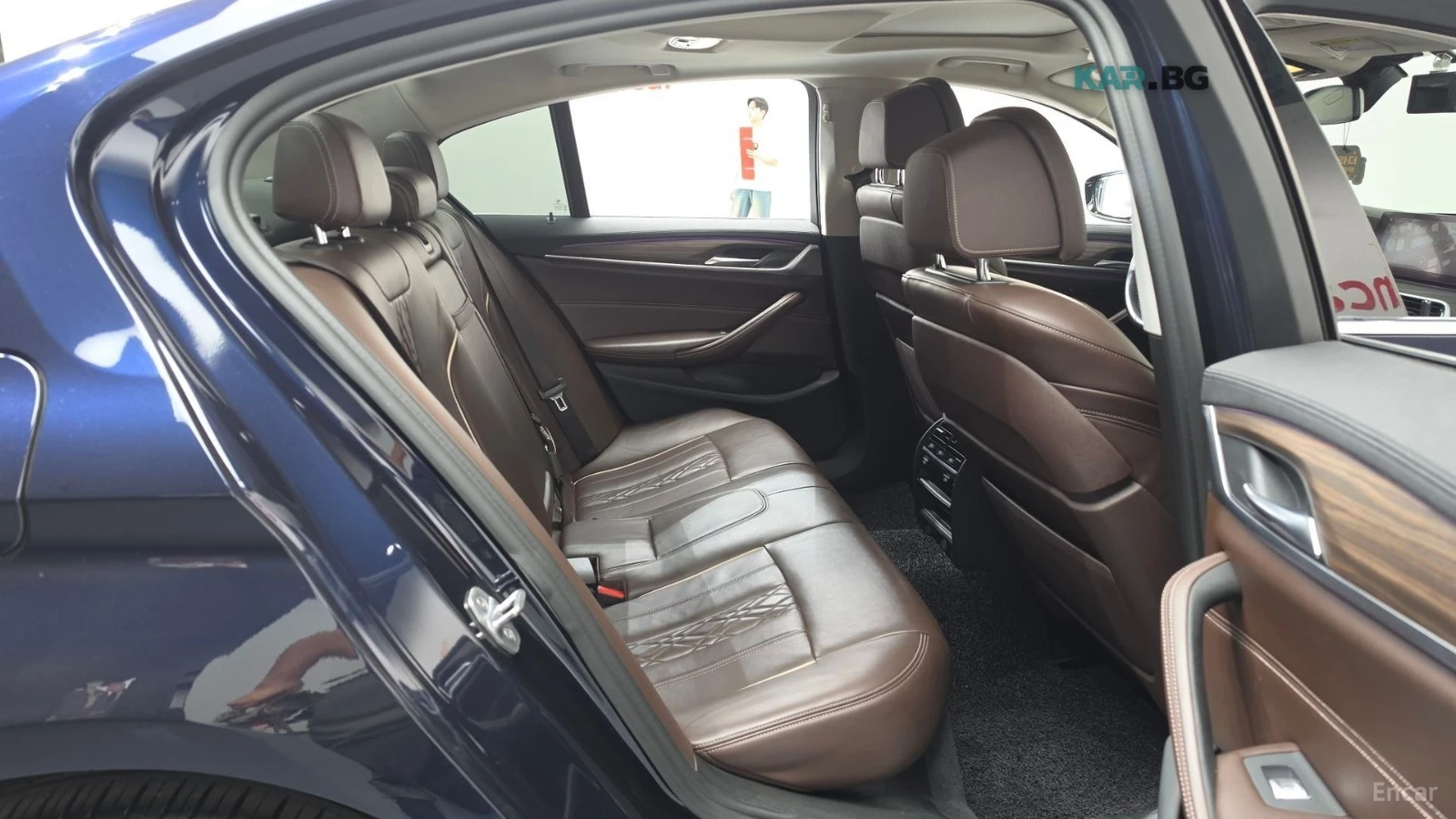 BMW 530 * xDrive* LUXURY* ПОДГРЕВ* ОБДУХВАНЕ* ШИБИДАХ* HEA, снимка 10 - Автомобили и джипове - 54998384