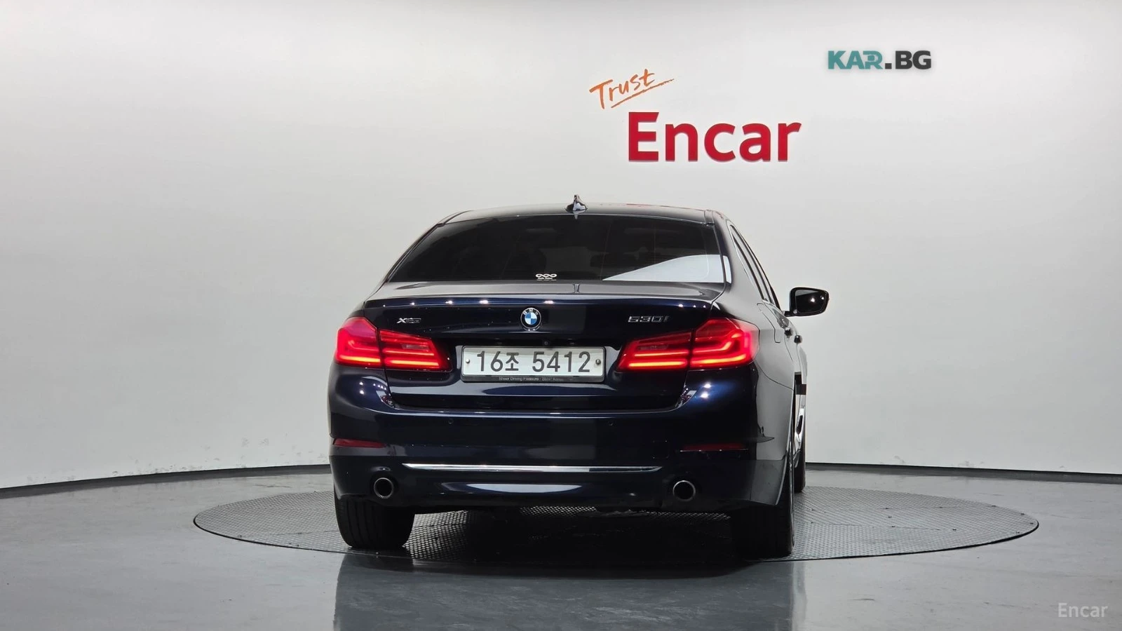 BMW 530 * xDrive* LUXURY* ПОДГРЕВ* ОБДУХВАНЕ* ШИБИДАХ* HEA, снимка 4 - Автомобили и джипове - 54998384