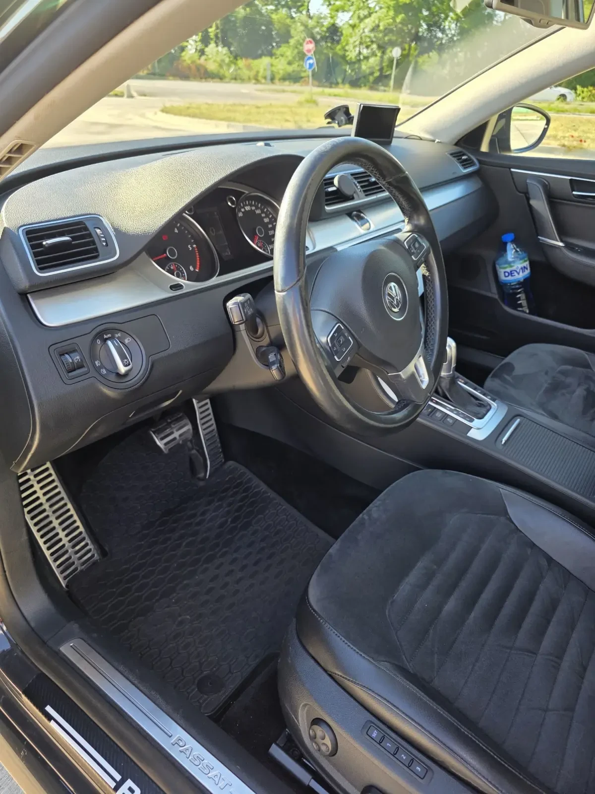 VW Passat 2.0 TDI 140 HIGHLINE, снимка 12 - Автомобили и джипове - 55065043