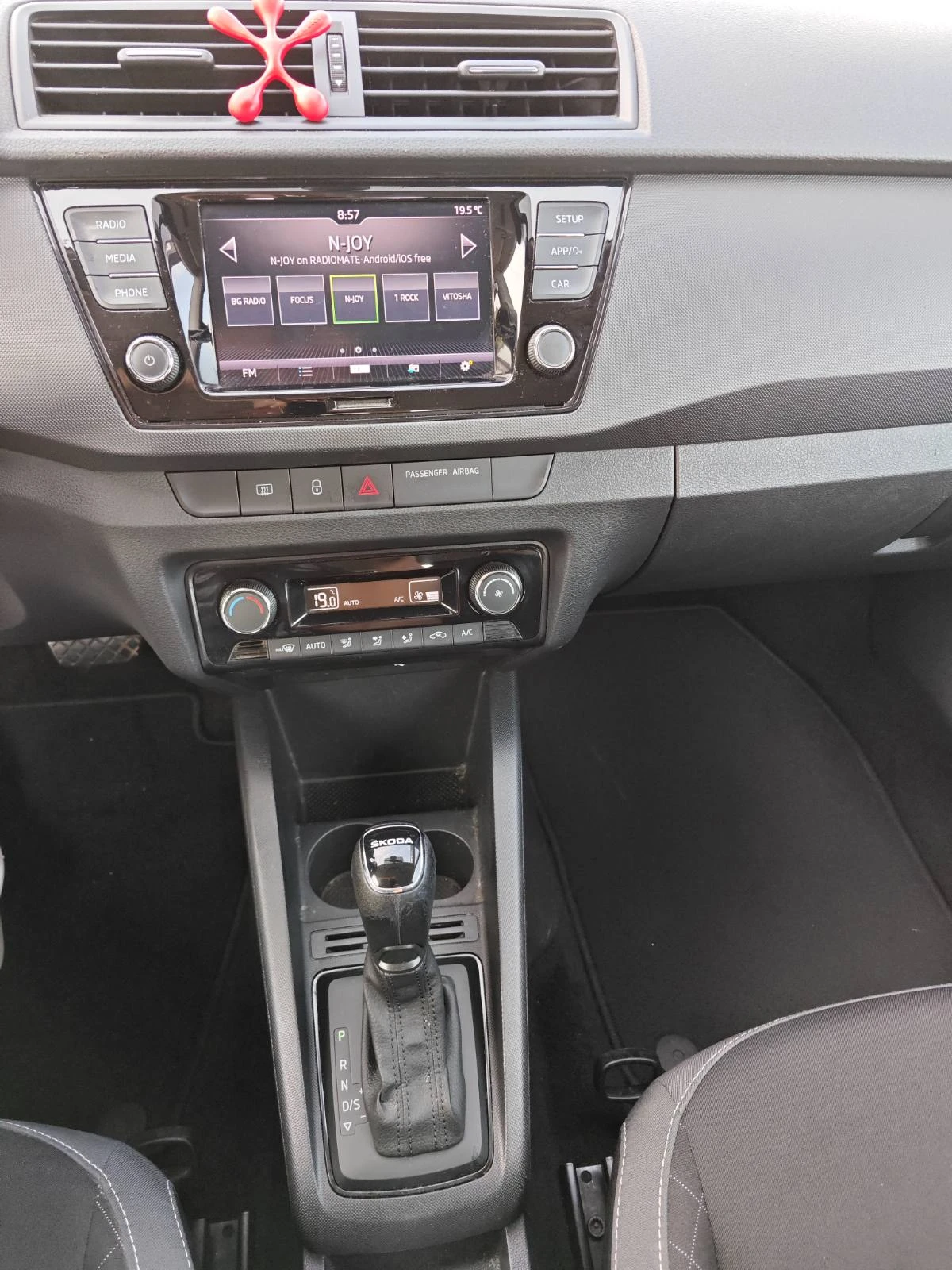 Skoda Fabia 1.0TSi 95k.c., снимка 12 - Автомобили и джипове - 55117602