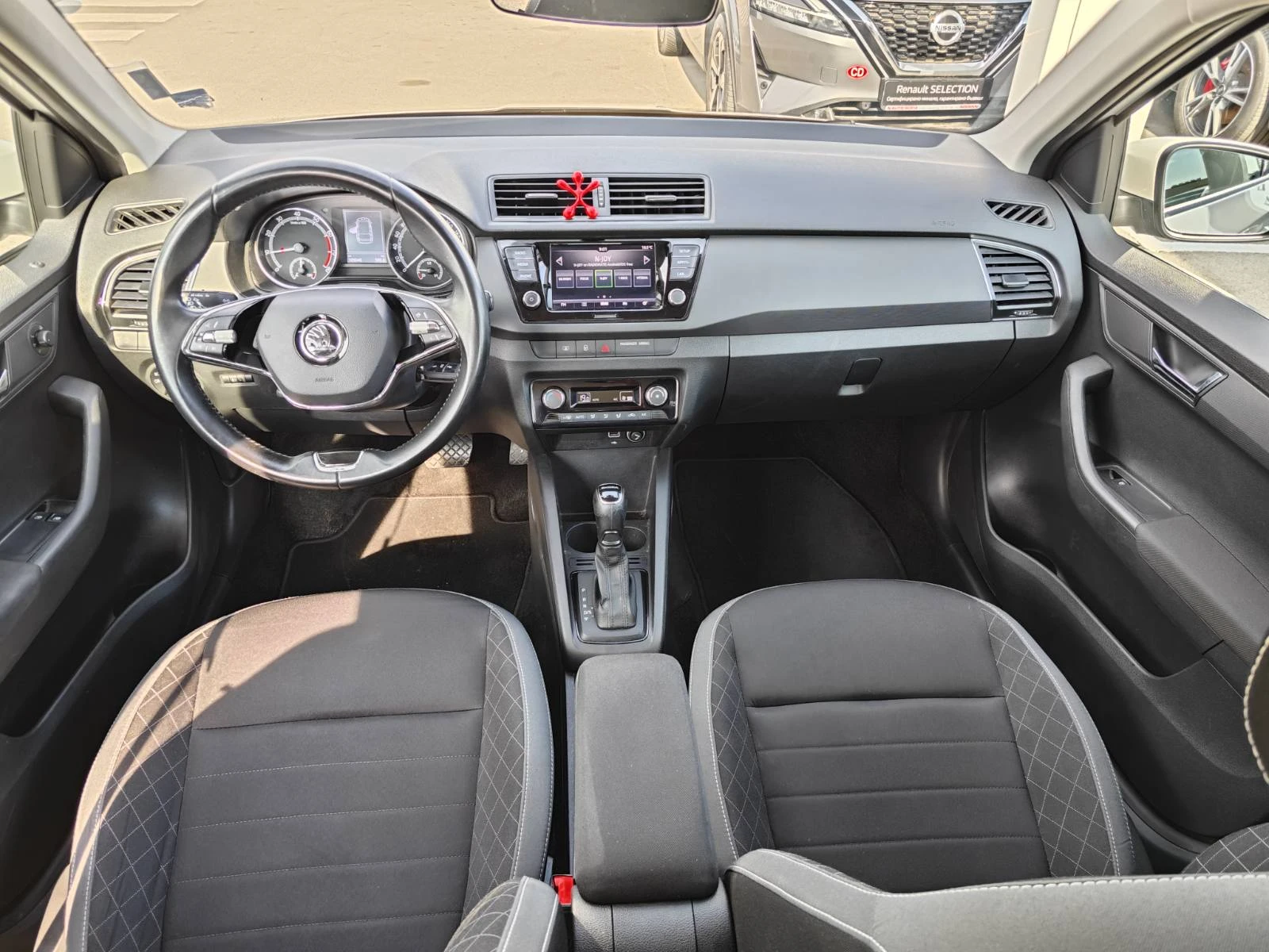 Skoda Fabia 1.0TSi 95k.c., снимка 11 - Автомобили и джипове - 55117602