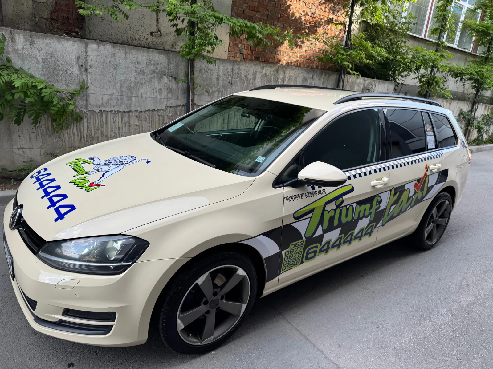 VW Golf 2.0 TDI, снимка 2 - Автомобили и джипове - 55303472
