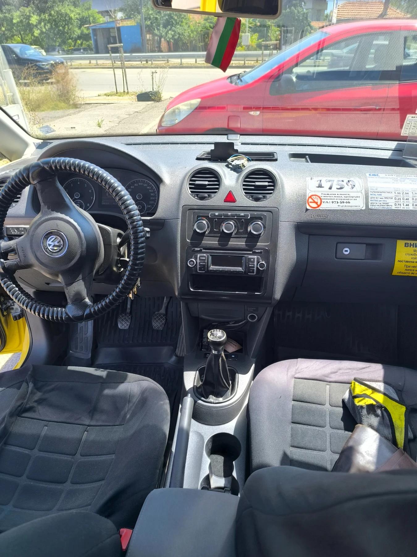 VW Caddy, снимка 7 - Автомобили и джипове - 55668293