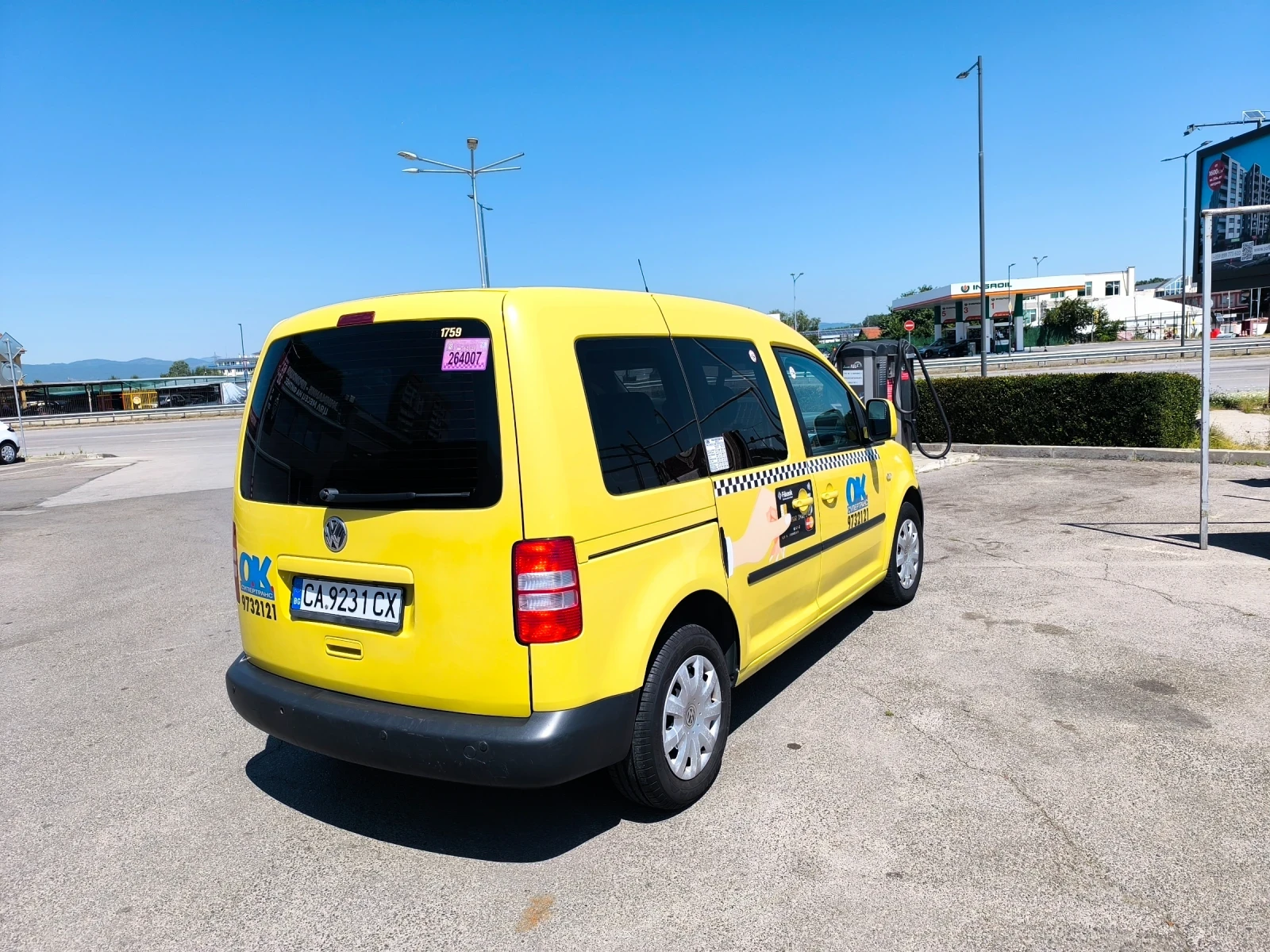 VW Caddy, снимка 4 - Автомобили и джипове - 55668293