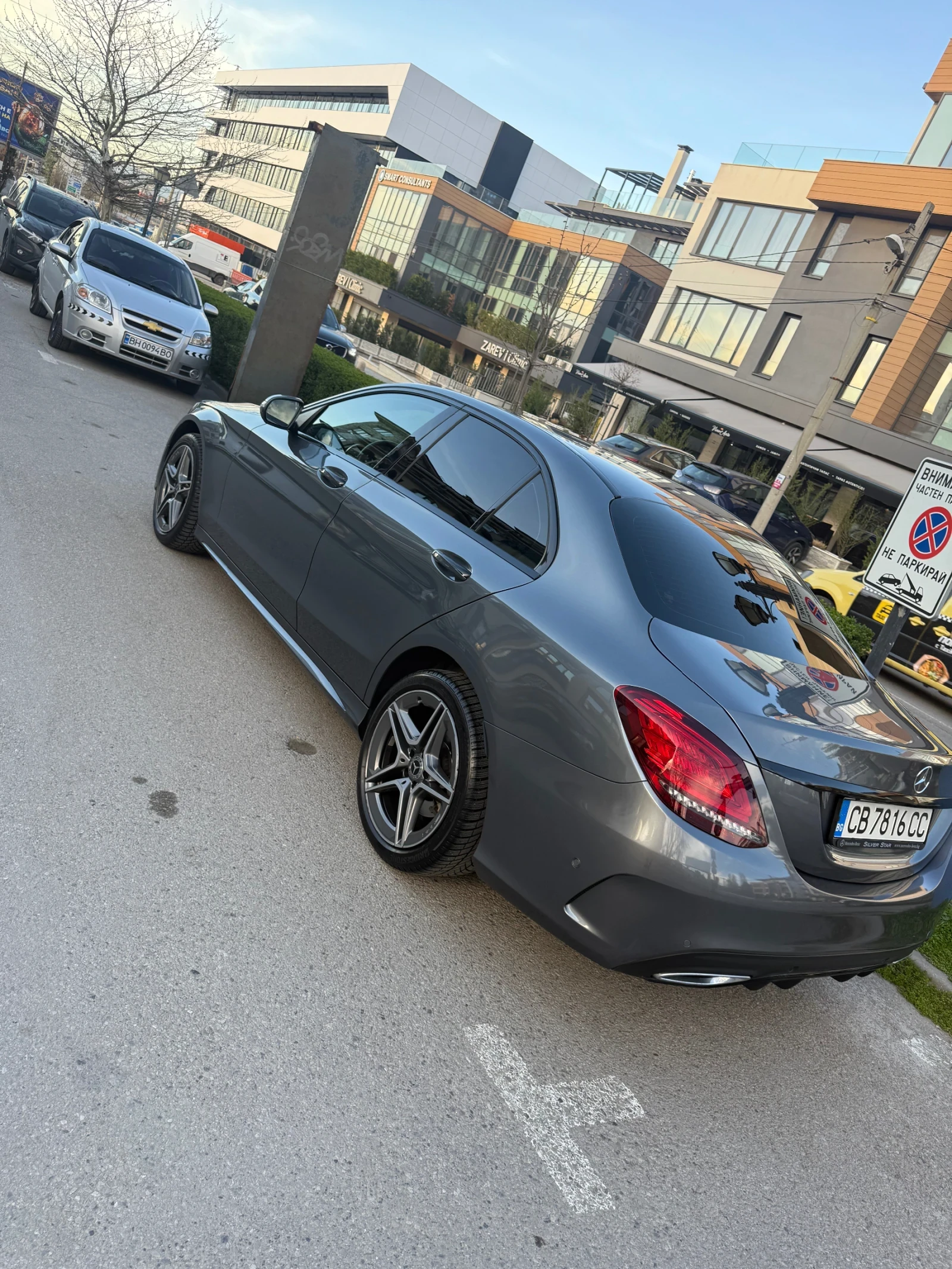 Mercedes-Benz C 300 4MATIC AMG, снимка 3 - Автомобили и джипове - 56572328