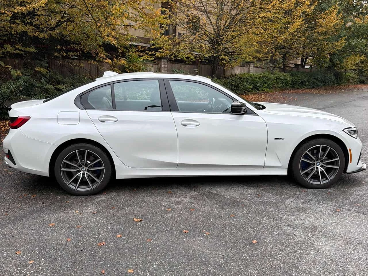 BMW 330 e xDrive | CARFAX | ��������������� | Mobile.bg � ����������� 4