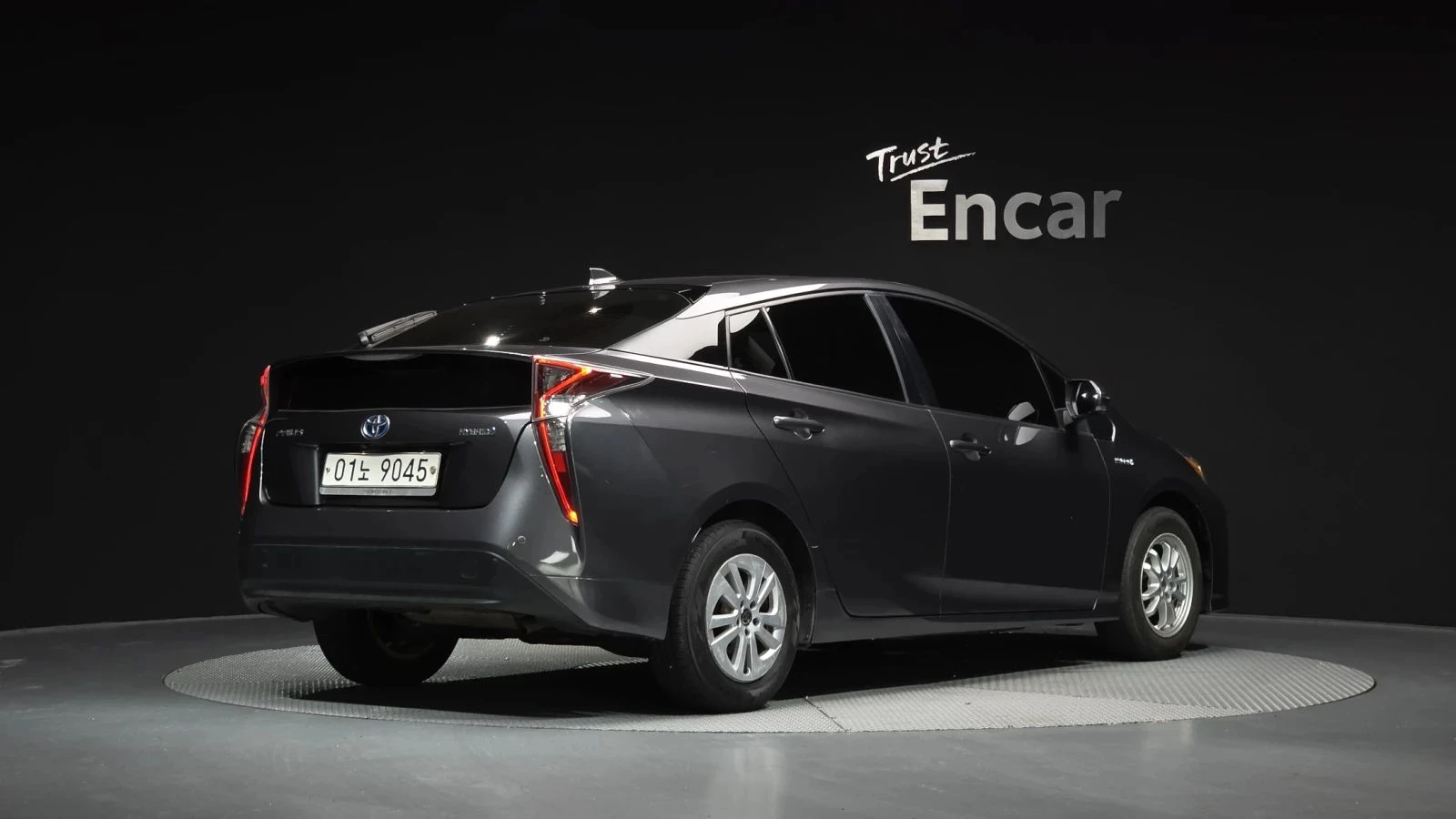 Toyota Prius, снимка 2 - Автомобили и джипове - 56689485