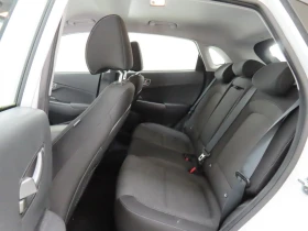 Hyundai Kona 64 kWh, снимка 8