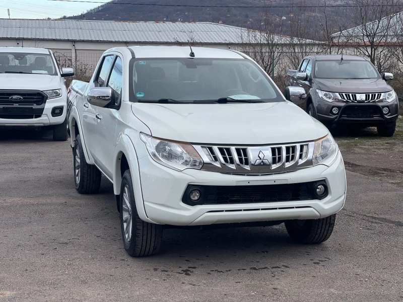 Mitsubishi L200 2.4Di-D 4x4, снимка 6 - Автомобили и джипове - 48329656