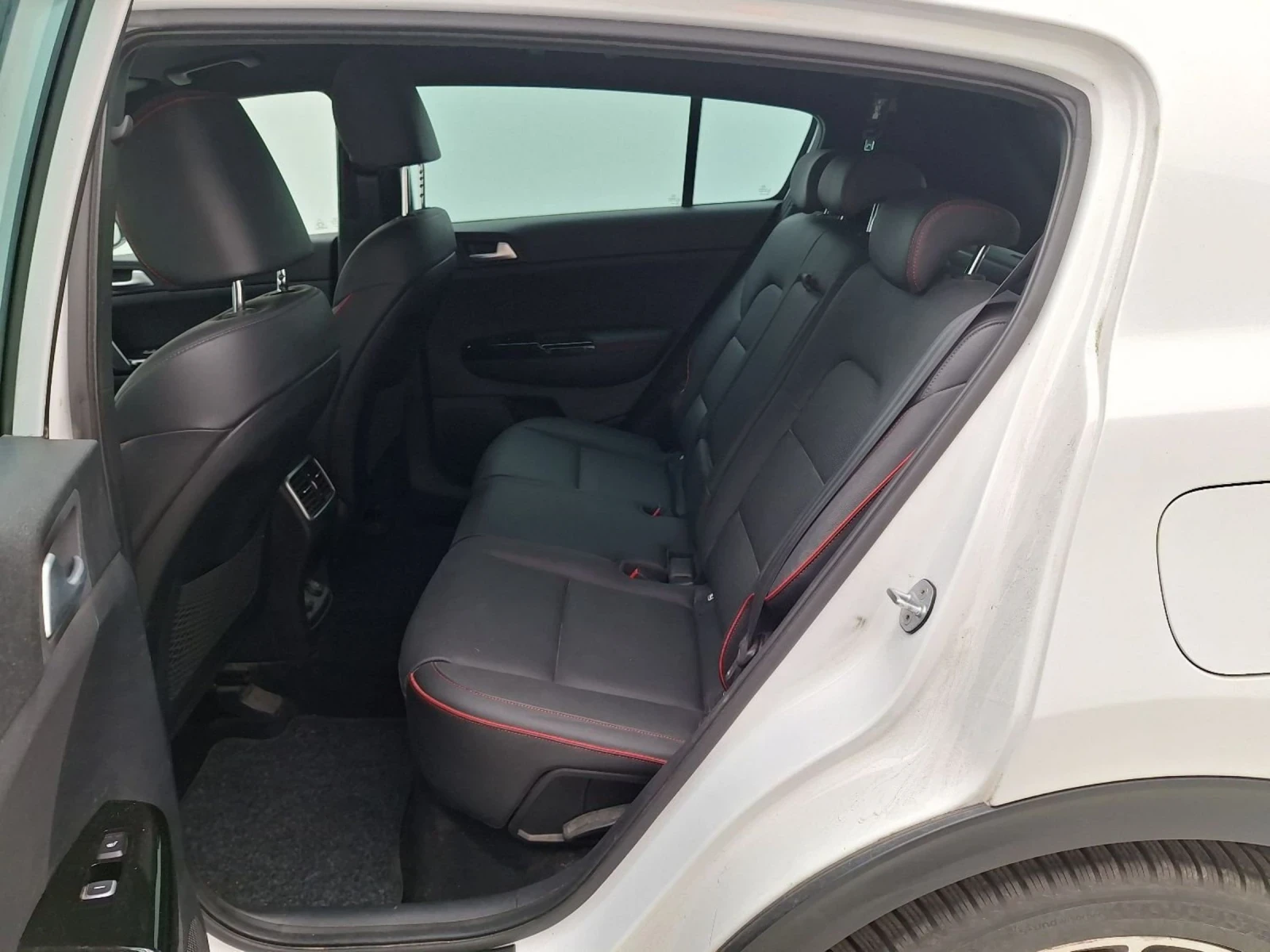Kia Sportage 1.6 CRDI GT Line  136 hp  | Mobile.bg — изображение 13