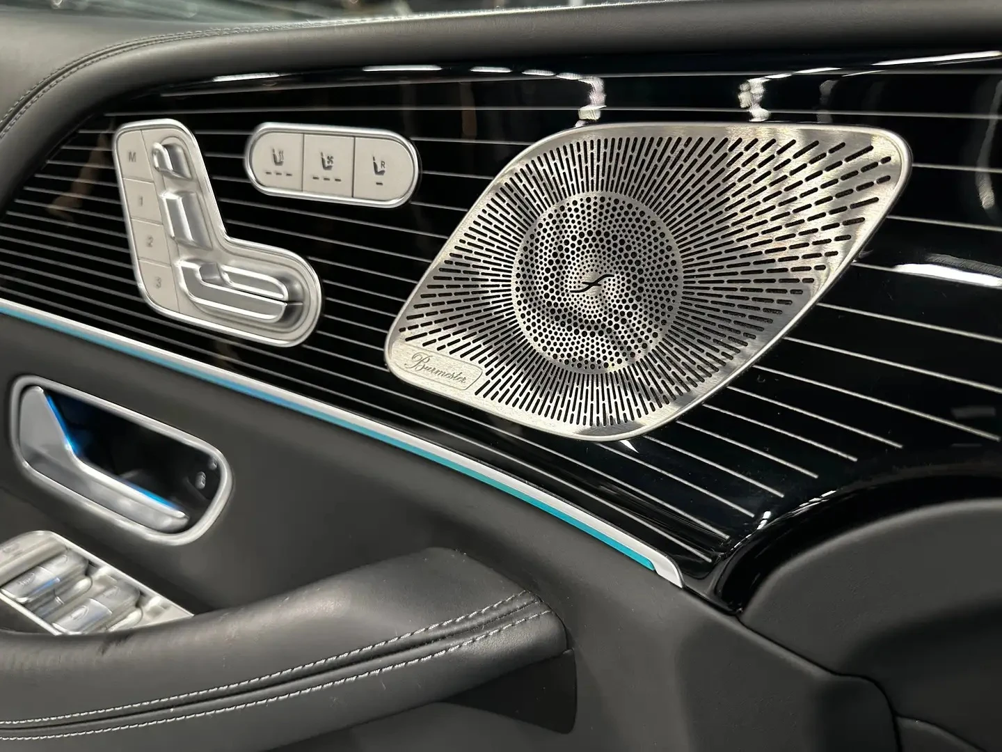 Mercedes-Benz GLS 600 MAYBACH V8 EQ Boost 4MATIC - изображение 5