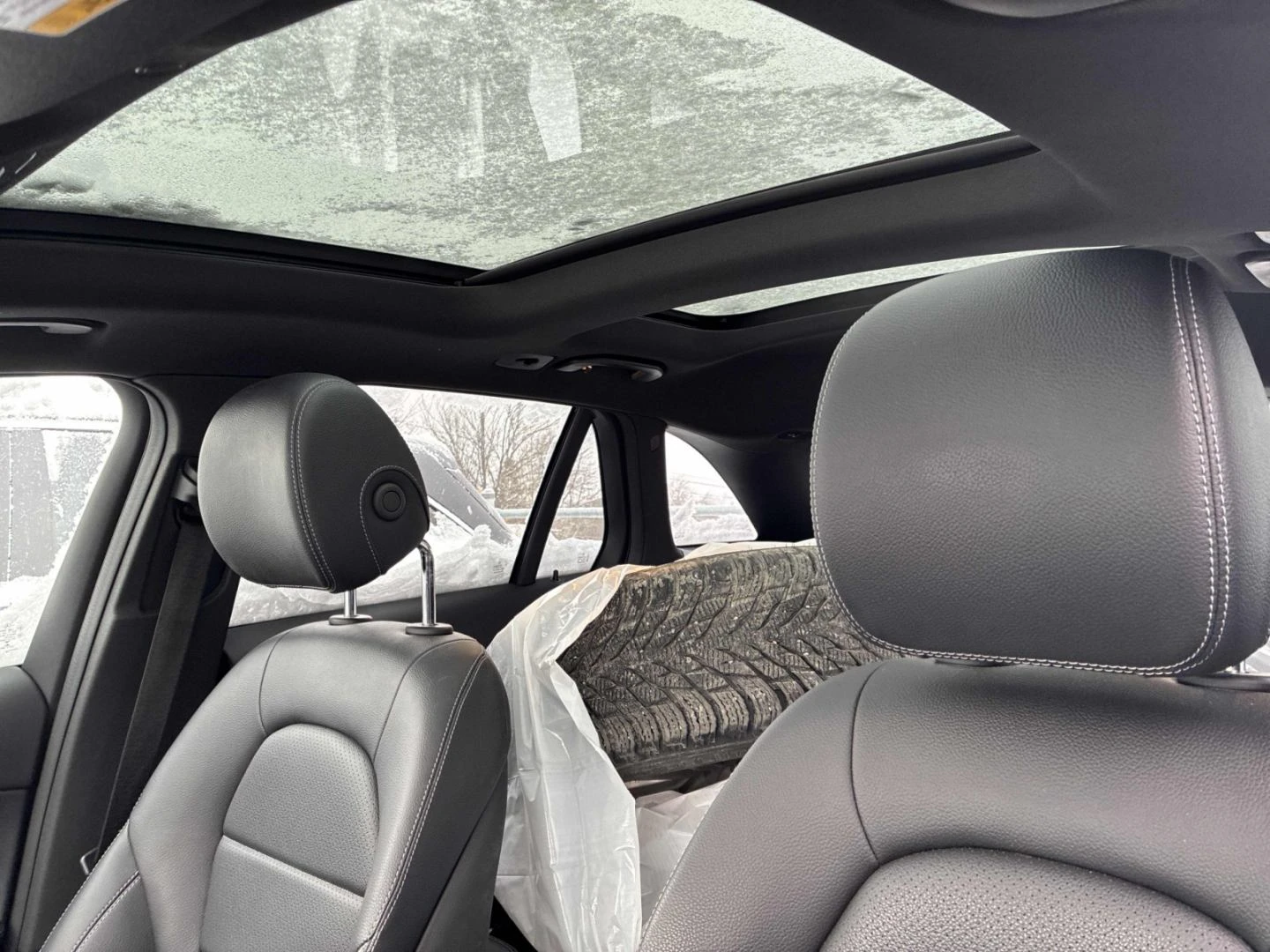 Mercedes-Benz GLC 300 2.0L 4MATIC - изображение 8