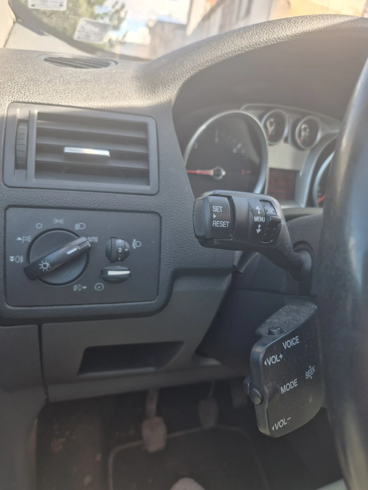 Ford Kuga 2.0 ДИЗЕЛ УНИКАТ, снимка 11 - Автомобили и джипове - 53908804