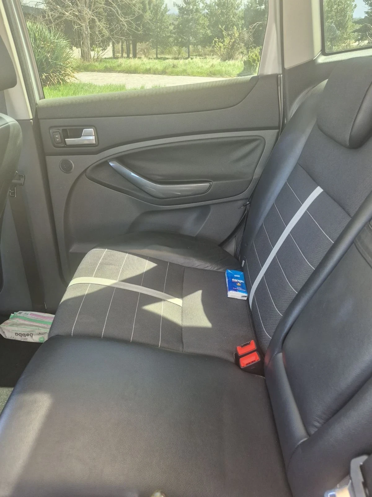 Ford Kuga 2.0 ДИЗЕЛ УНИКАТ, снимка 9 - Автомобили и джипове - 53908804