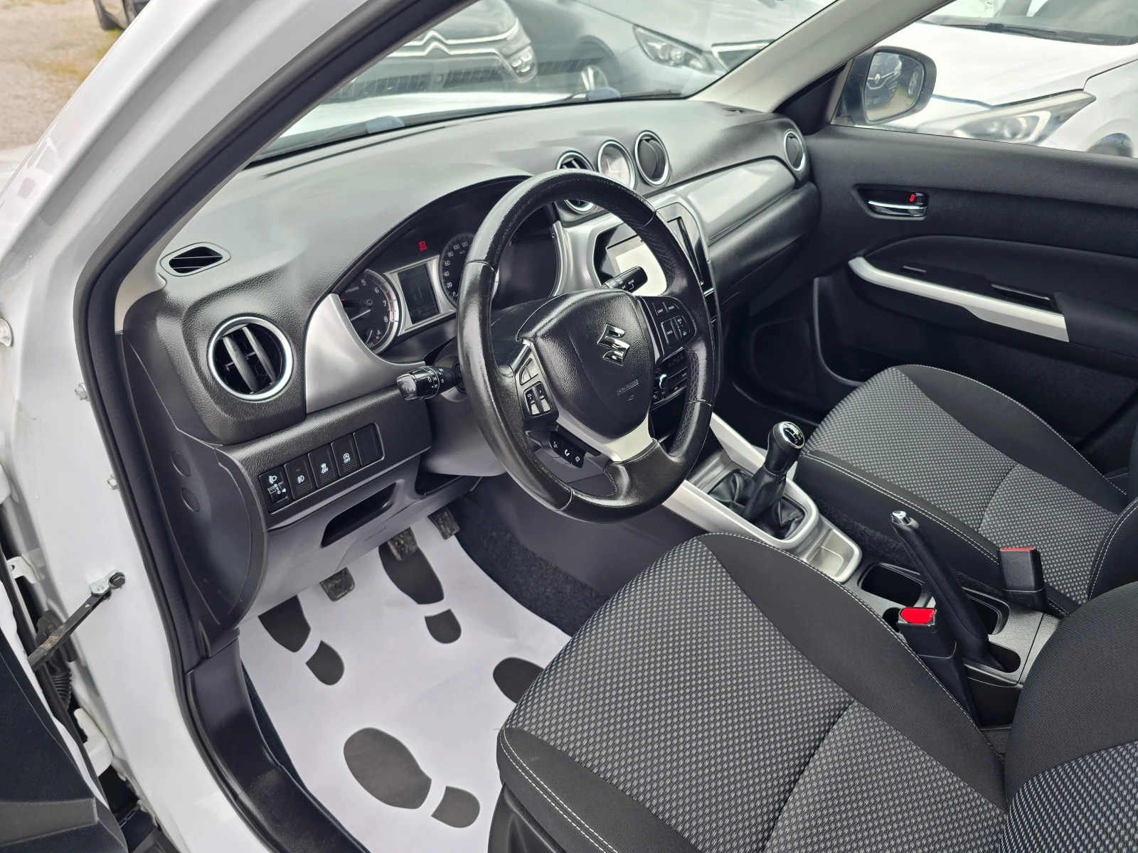 Suzuki Vitara 1.6i-120k.c-NAVI-EURO6 | Mobile.bg � ����������� 9
