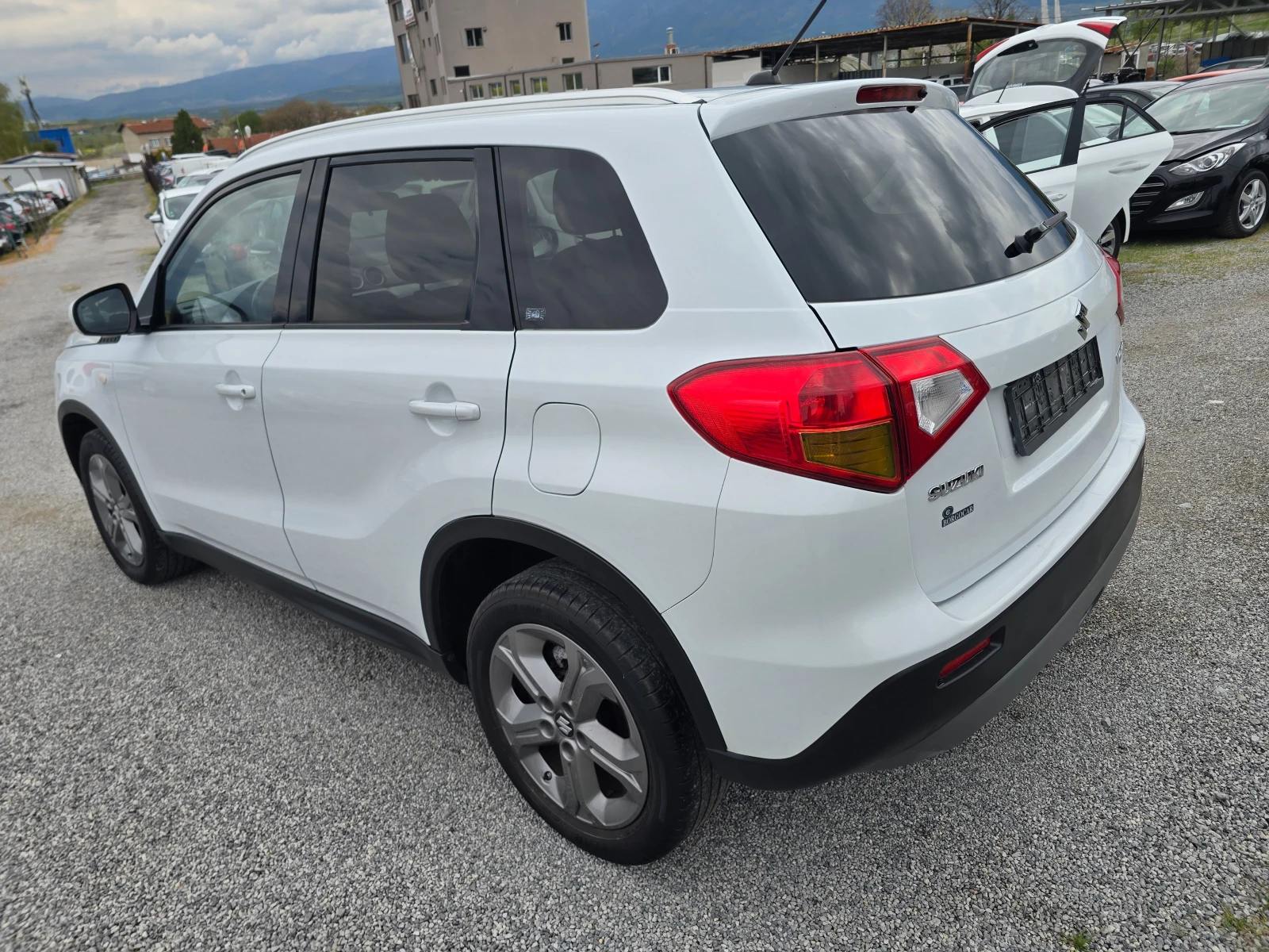 Suzuki Vitara 1.6i-120k.c-NAVI-EURO6 | Mobile.bg � ����������� 7