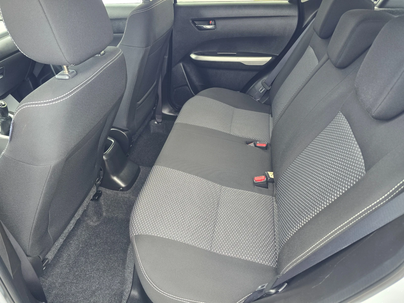 Suzuki Vitara 1.6i-120k.c-NAVI-EURO6 | Mobile.bg � ����������� 10