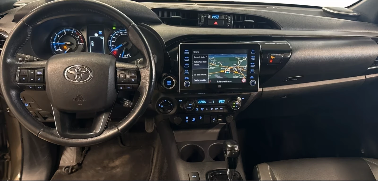 Toyota Hilux 2.8D* INVINCIBLE* JBL* 360 CAM* DISTR* KEYLESS* , снимка 5 - Автомобили и джипове - 54674286