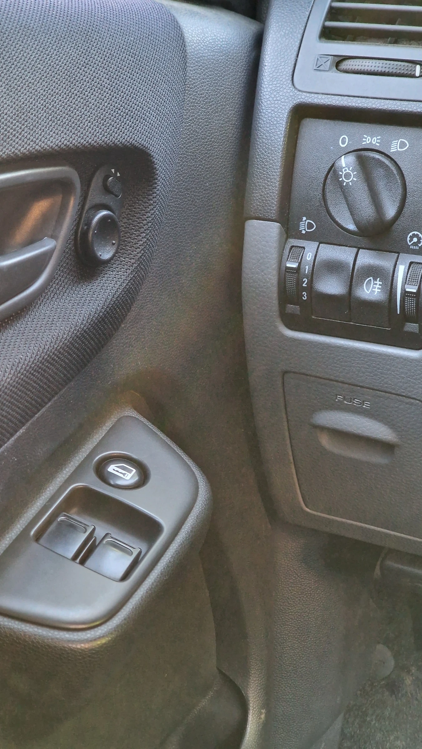 Suzuki Ignis 1.3, снимка 6 - Автомобили и джипове - 55085722