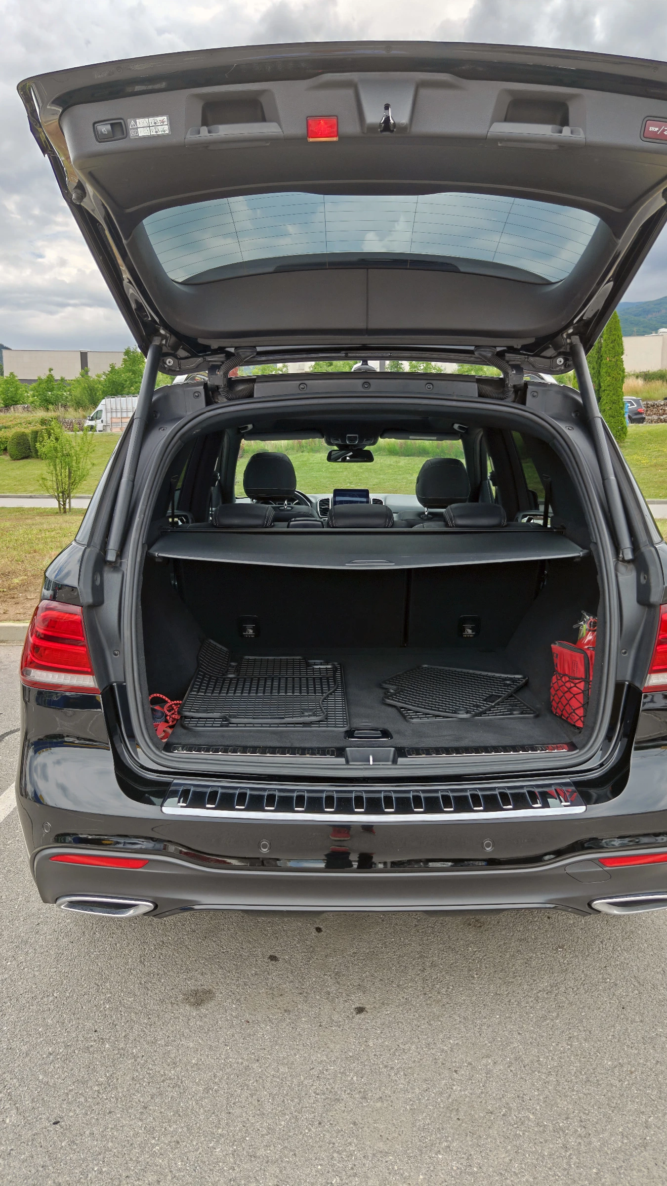 Mercedes-Benz GLE 350 AMG* Line* H&K* 9G* , снимка 15 - Автомобили и джипове - 55832905