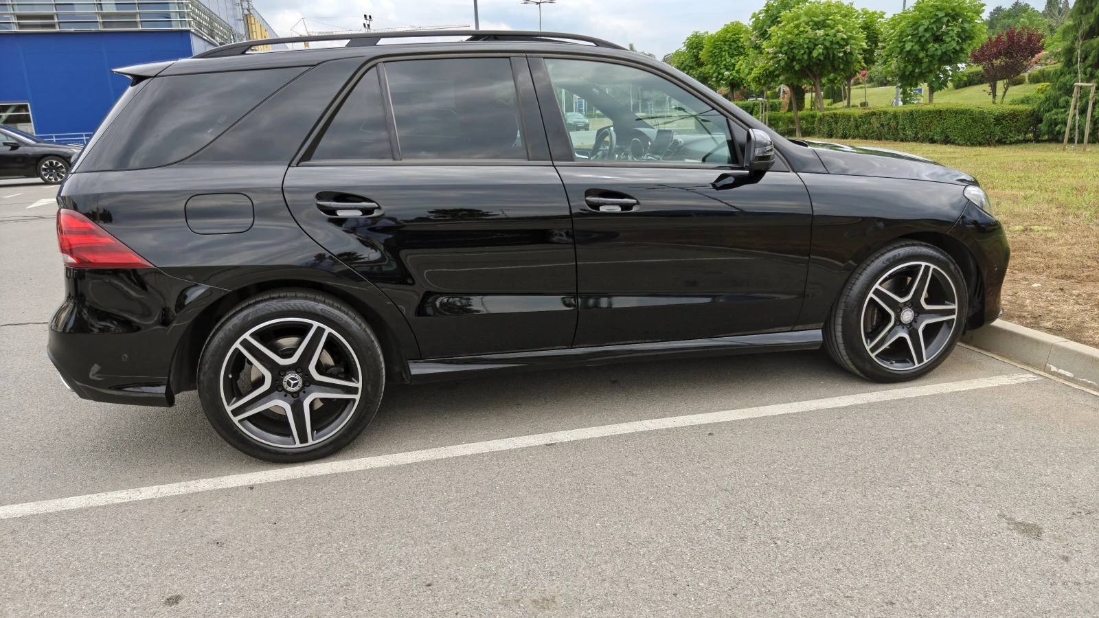 Mercedes-Benz GLE 350 AMG* Line* H&K* 9G* , снимка 5 - Автомобили и джипове - 55832905