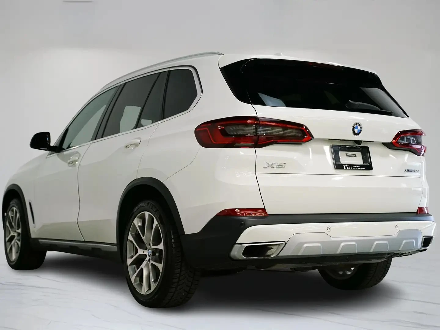 BMW X5 xDrive40i Premium pkg ЦЕНА ДО БЪЛГАРИЯ АВТОКРЕДИТ, снимка 6 - Автомобили и джипове - 55901157