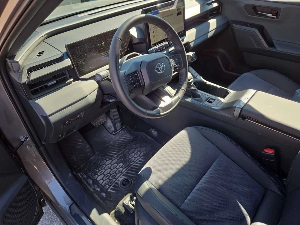 Toyota Rav4 XSE AWD  CARFAX | Mobile.bg � ����������� 5